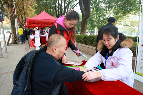 QQ图片20171208095920.png QQ图片20171208095920.png